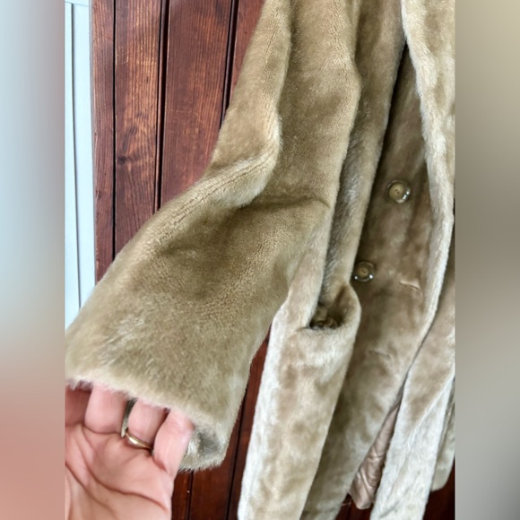VINTAGE SUTTON PLACE BY SIDNEY BLUMENTHAL, FAUX FUR MID-LENGTH WOMEN’S COAT, M - Picture 4 of 16